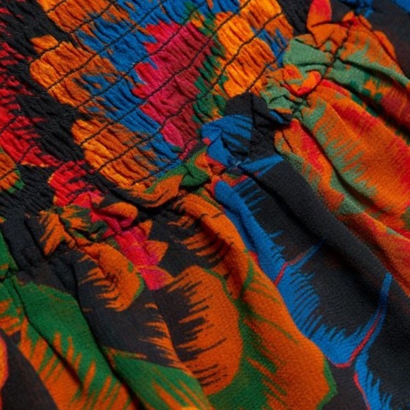 FARM RIO Flowers Smocked Ruffle Detail Floral Blouse Size S - Picture 5 of 12